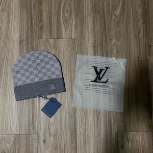 Louis Vuitton Monogram Gray Knit Hat